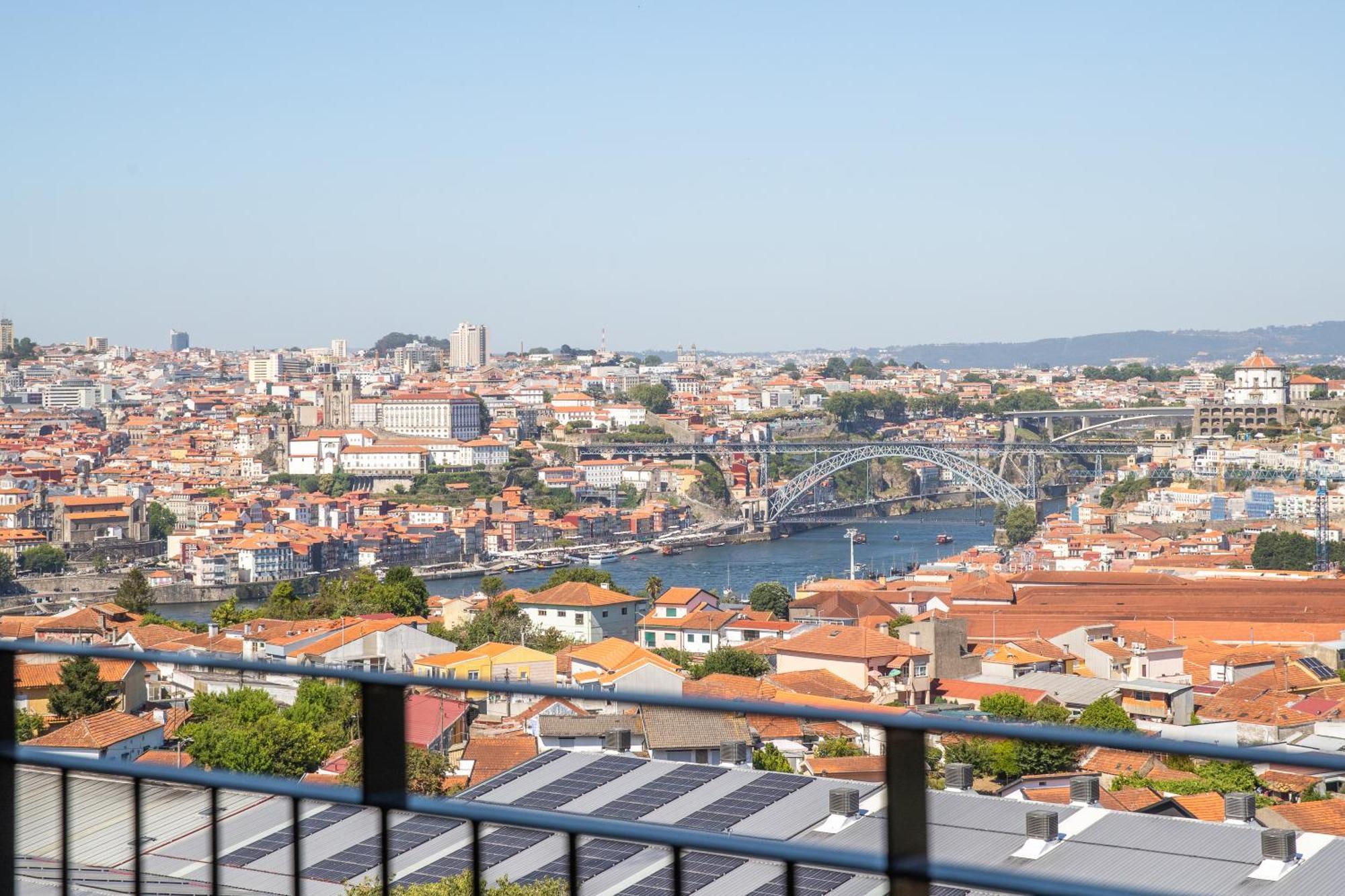 Brand New Luxurious Ap T2 - Amazing View- With Garage Apartman Vila Nova de Gaia Kültér fotó